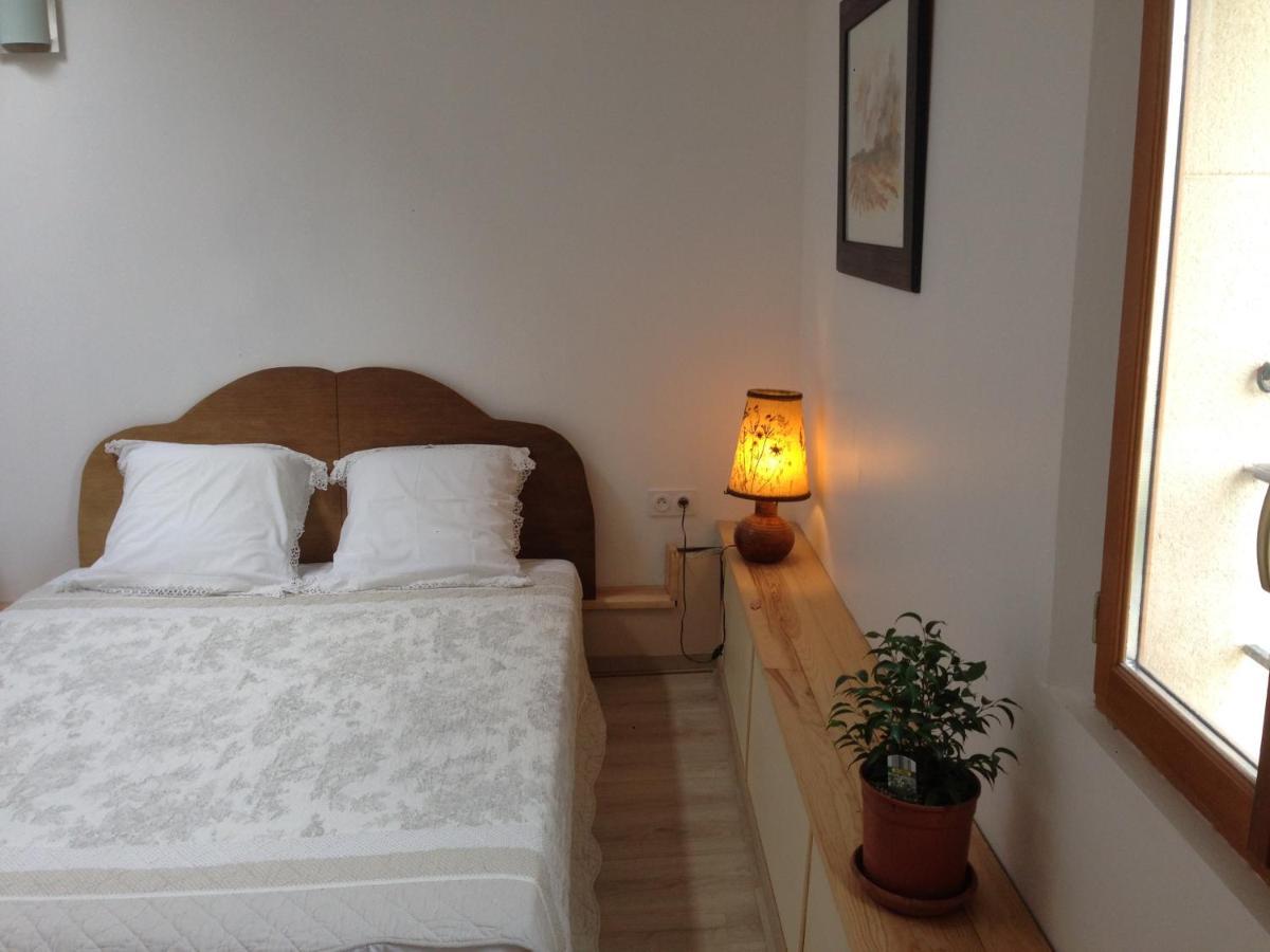 La Maison Ocre Saint-Julien-de-Briola Экстерьер фото